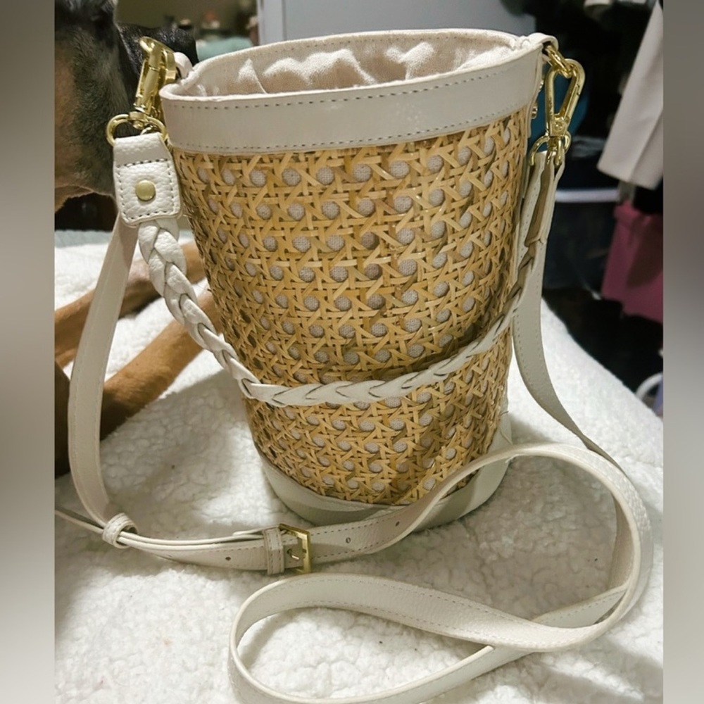 Tommy Bahama Tan and Cream Shoulder Bag